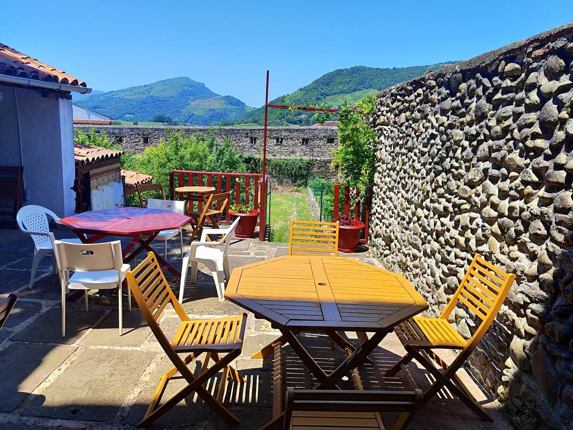 L'Auberge Du Pelerin - St Jean Pied De Port Сен Жан Пие-дьо-Пор Екстериор снимка
