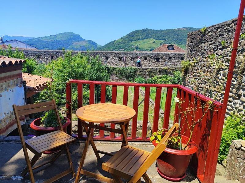 L'Auberge Du Pelerin - St Jean Pied De Port Сен Жан Пие-дьо-Пор Екстериор снимка