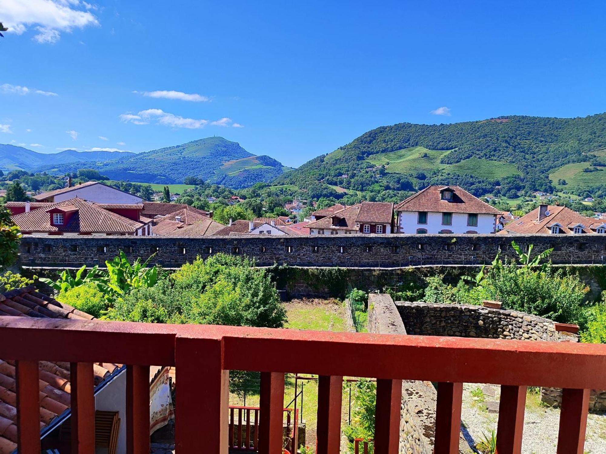 L'Auberge Du Pelerin - St Jean Pied De Port Сен Жан Пие-дьо-Пор Екстериор снимка